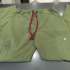 Mens FIGS Scrub Cargo Pants